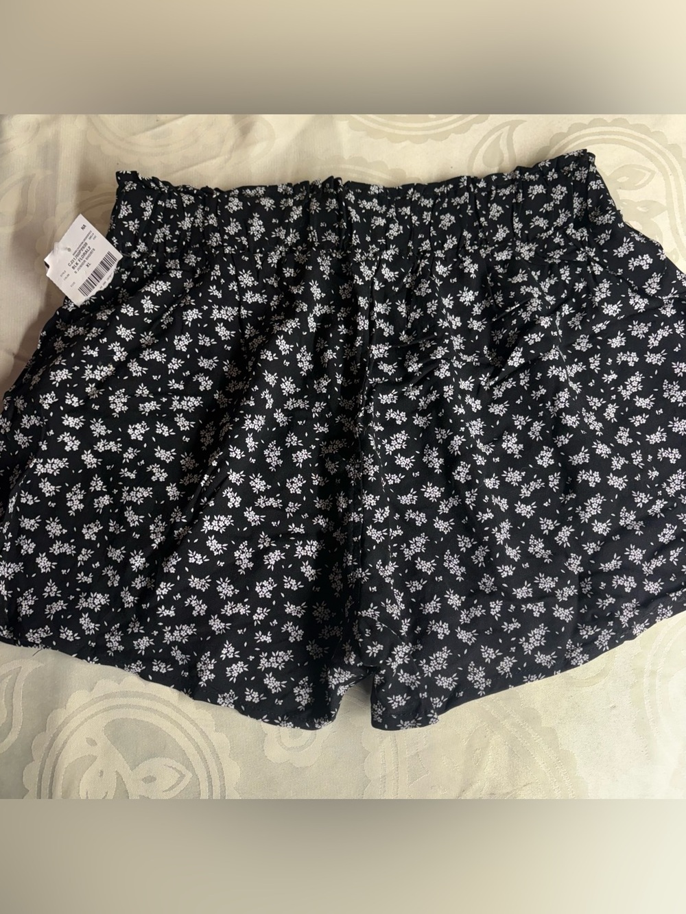 Celebrity Pink lightweight Black Floral High-Waist Women's Shorts